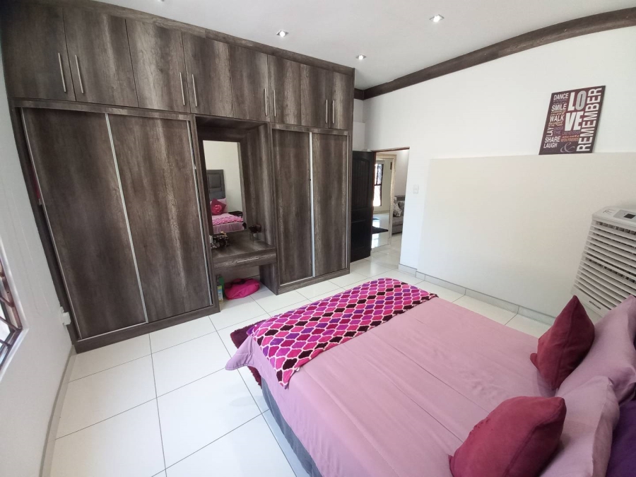 7 Bedroom Property for Sale in Ladybrand Free State